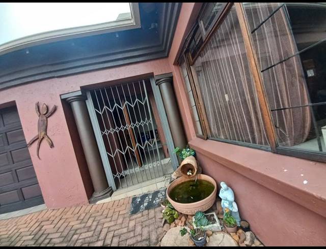 3 BEDROOM HOUSE FOR SALE IN AERORAND